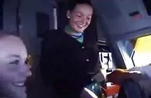 XXX سه زن چاق یک عکس سکس متحرک زیبا مرد لعنتی را خوشحال می کنند