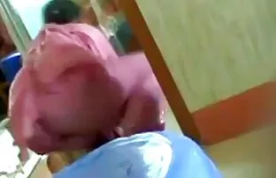 XXX ربنا Rainbows و انیمیشن سکس متحرک ویا لاسکیوا با یک مرد در آشپزخانه رابطه جنسی دارند