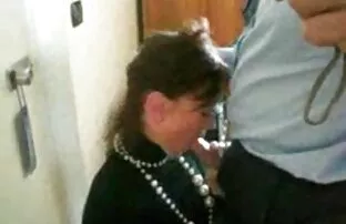 XXX دختر سكس خشن متحرك زیبا لعنتی در الاغ