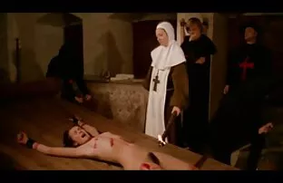 XXX او بازی می کند در حالی عکس متحرک سکس عاشقانه که او fucks می کند