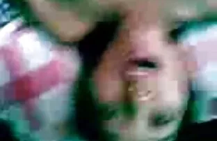 XXX دهانم را در عکس متحرک کیرخوری حالت 69 گرفتم